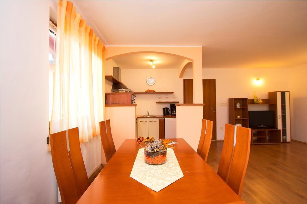 Apartments Matelici Divšići Værelse billede