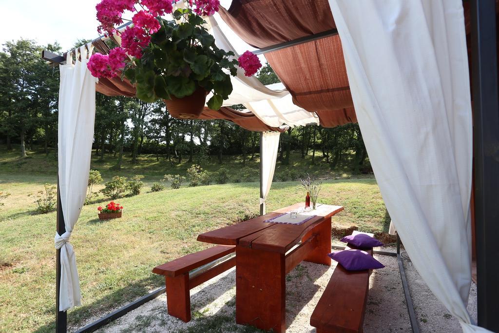Apartments Matelici Divšići Eksteriør billede