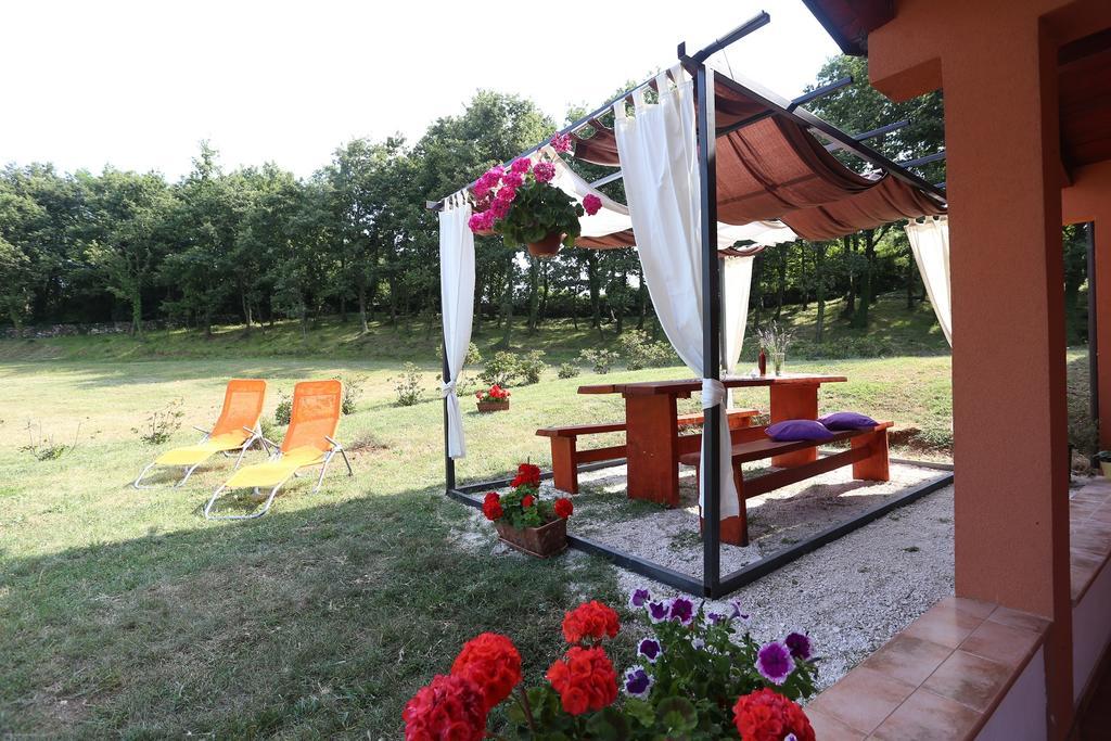 Apartments Matelici Divšići Eksteriør billede